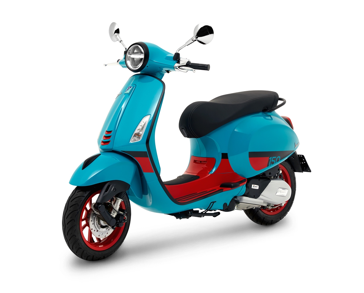 Vespa Primavera  2.jpg (289 KB)